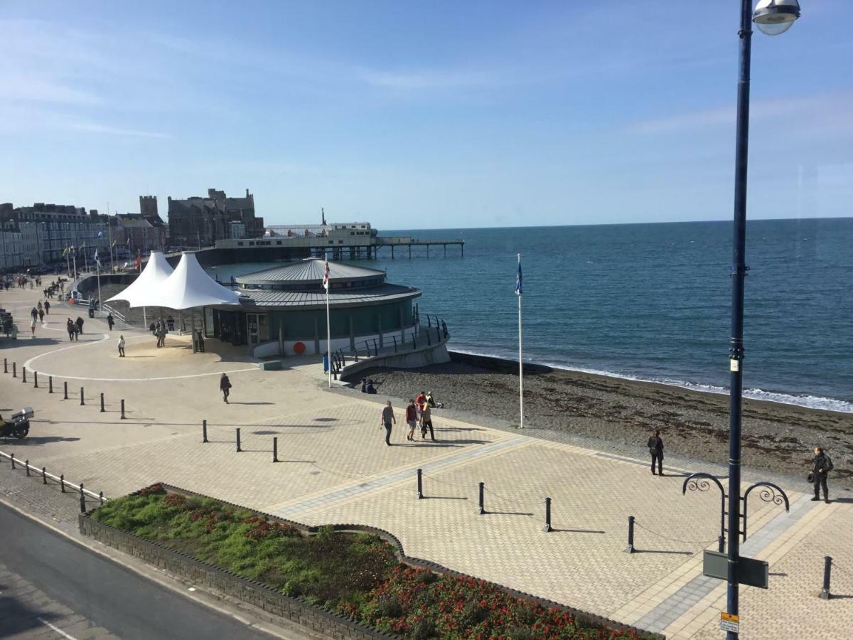 Helmsman Guesthouse Aberystwyth Exteriör bild