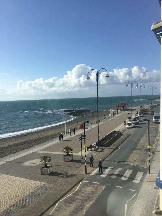 Helmsman Guesthouse Aberystwyth Exteriör bild